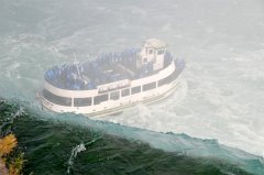 2011-09-30_4603 Maid_of_the_Mist_RM